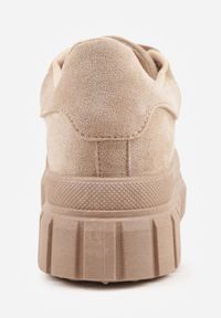 Renee - Ciemnobeżowe Sneakersy Vices na Platformie z Tłoczeniem Ozdobione Perforacją Leaniael. Okazja: na co dzień. Kolor: beżowy. Materiał: jeans. Wzór: aplikacja. Obcas: na platformie #2