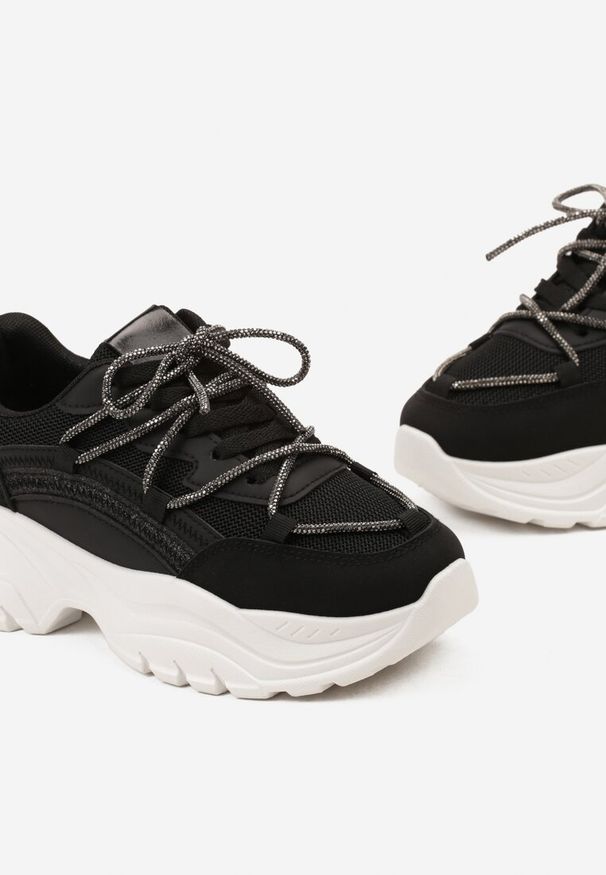 Born2be - Czarne Sneakersy na Platformie z Brokatem i Cyrkoniami Ebavia. Kolor: czarny. Wzór: aplikacja. Obcas: na platformie