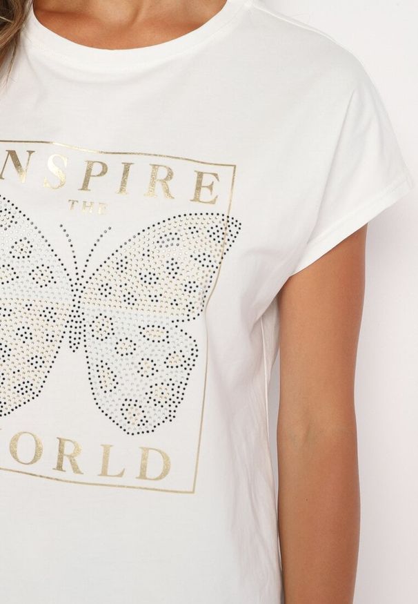 Born2be - Biały Bawełniany T-shirt z Nadrukiem Motyla Ozdobionym Cyrkoniami Beonea. Okazja: na co dzień. Kolor: biały. Materiał: bawełna. Wzór: aplikacja, nadruk. Styl: klasyczny, casual, elegancki