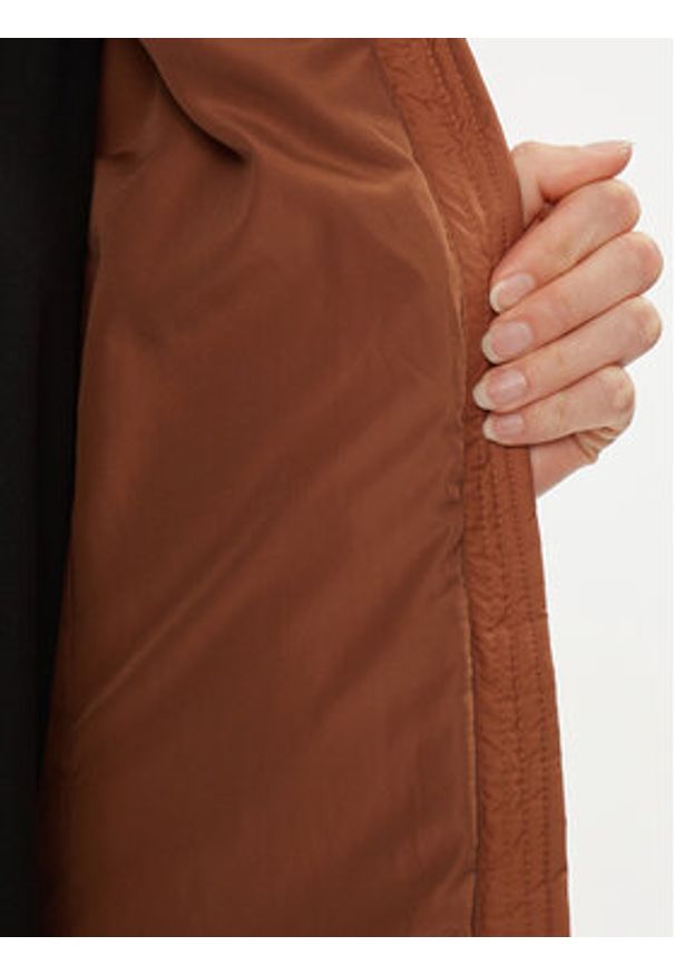 TOMMY HILFIGER - Tommy Hilfiger Płaszcz zimowy Elevated WW0WW40326 Brązowy Regular Fit. Kolor: brązowy. Materiał: syntetyk. Sezon: zima