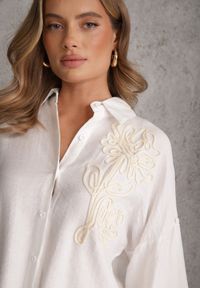Renee - Biała Nietoperzowa Koszula z Wiskozy z Podpinanymi Rękawami i Haftem Adreaneh. Okazja: na co dzień. Kolor: biały. Materiał: wiskoza. Wzór: haft. Sezon: lato. Styl: boho, casual #8