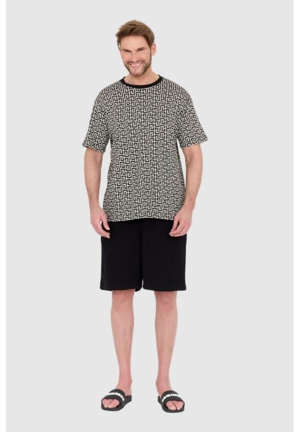 Balmain - BALMAIN Męski t-shirt w czarno-biały monogram. Kolor: wielokolorowy