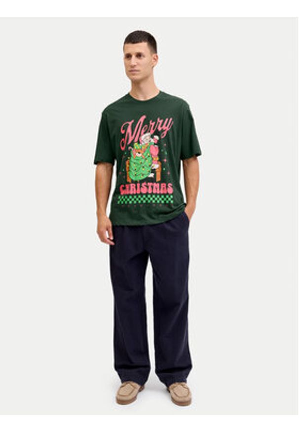 Jack & Jones T-Shirt Holiday Cartoon 12287550 Zielony Relaxed Fit. Kolor: zielony. Materiał: bawełna