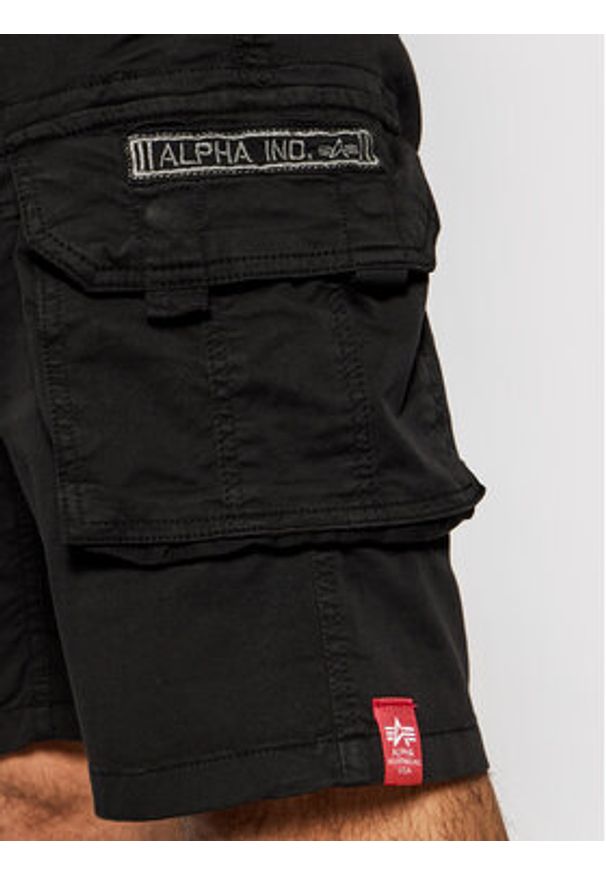 Alpha Industries Szorty materiałowe Crew 176203 Czarny Slim Fit. Kolor: czarny. Materiał: bawełna