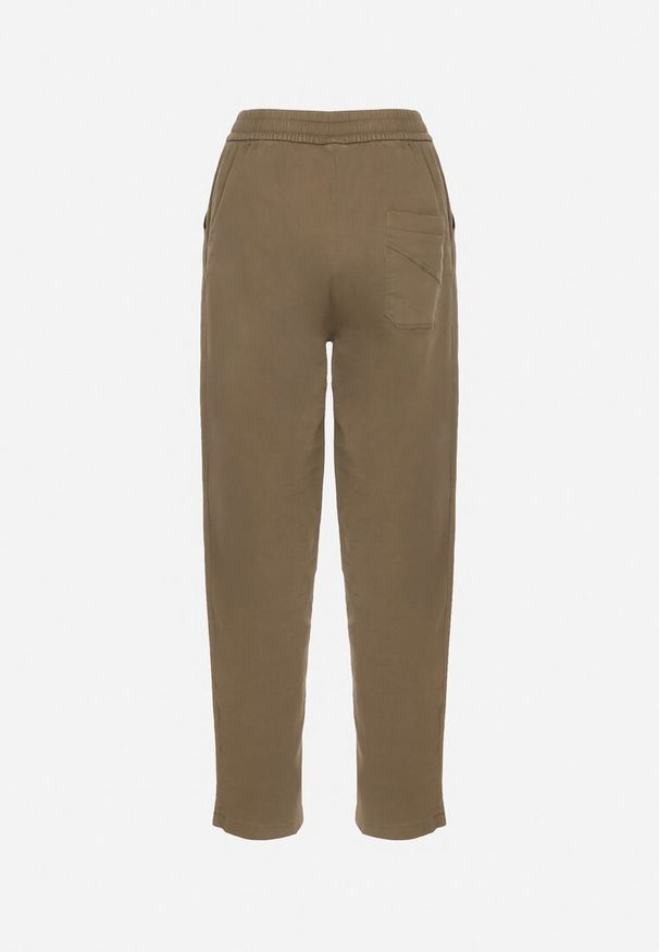 Born2be - Ciemnozielone Spodnie Bawełniane w Stylu Mom Fit ze Sznurkiem Adenelle. Okazja: na co dzień. Kolor: zielony. Materiał: bawełna. Styl: casual