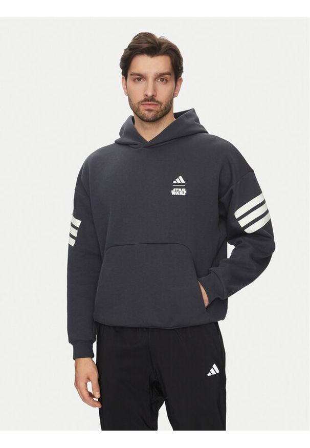 Adidas - adidas Bluza Star Wars The Mandalorian™ JI5720 Szary Regular Fit. Kolor: szary. Materiał: bawełna, syntetyk. Wzór: motyw z bajki