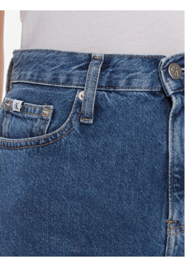 Calvin Klein Jeans Szorty jeansowe Mom Short J20J222801 Niebieski Mom Fit. Kolor: niebieski. Materiał: bawełna