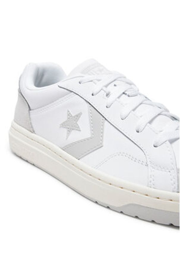 Converse Sneakersy Pro Blaze Classic A09850C Biały. Kolor: biały. Materiał: skóra, zamsz