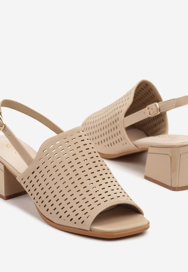Born2be - Beżowe Sandały na Obcasie ze Skórzaną Wkładką i Ażurową Cholewką Melanith. Okazja: na co dzień. Zapięcie: sprzączka. Kolor: beżowy. Materiał: skóra. Wzór: ażurowy. Obcas: na obcasie. Styl: elegancki, casual, klasyczny. Wysokość obcasa: średni