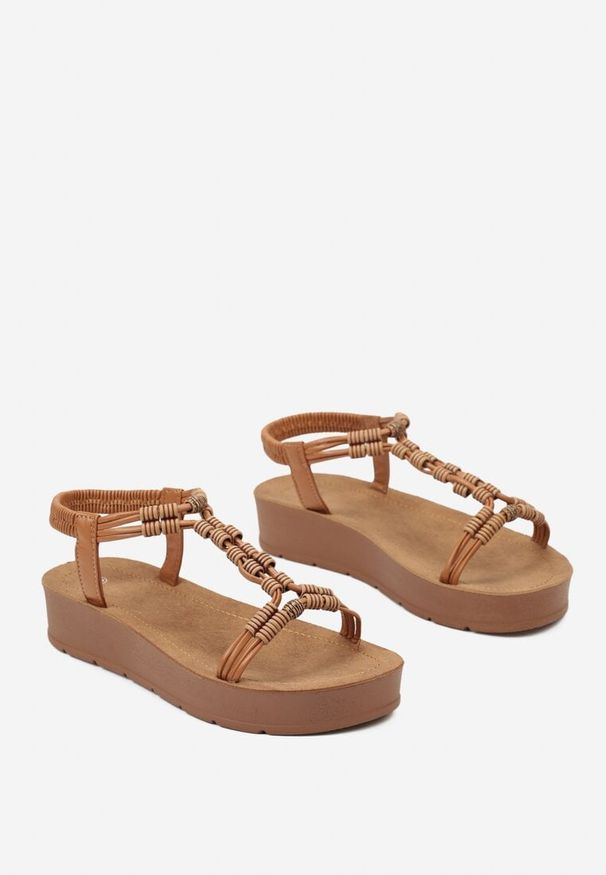 Renee - Brązowe Sandały Boho z Ozdobnymi Koralikami i Platformą Kaullas. Kolor: brązowy. Sezon: lato. Obcas: na platformie. Styl: boho