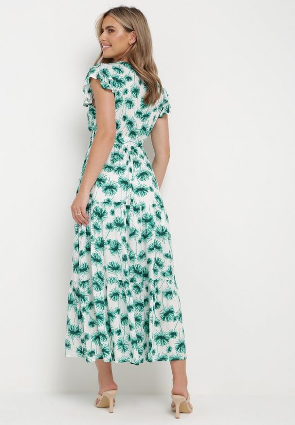 Born2be - Zielona Wiskozowa Maxi Sukienka z Kopertowym Dekoltem z Gumką w Pasie i Falbankami Ayzley. Typ kołnierza: kołnierz z falbankami. Kolor: zielony. Materiał: wiskoza. Wzór: aplikacja. Typ sukienki: kopertowe. Długość: maxi