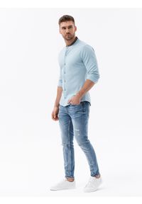 Ombre Clothing - Koszula męska dzianinowa z długim rękawem - błękitna V3 K542 - XXL. Typ kołnierza: kołnierzyk stójkowy. Kolor: niebieski. Materiał: dzianina. Długość rękawa: długi rękaw. Długość: długie. Wzór: kolorowy #7