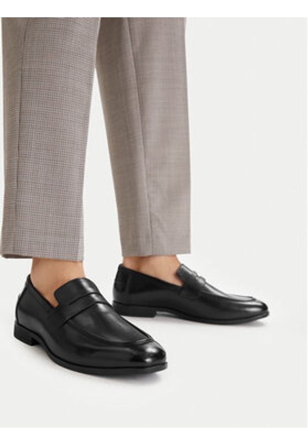 Lasocki Półbuty CEO-DANUBE-01 MI08 Czarny. Kolor: czarny. Materiał: skóra
