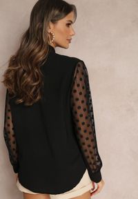 Renee - Czarna Koszula z Tiulowymi Rękawami i Ozdobnym Wiązaniem przy Dekolcie Alae. Kolor: czarny. Materiał: tiul. Styl: elegancki #4