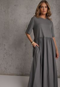 Renee - Szara Bawełniana Sukienka Oversize Rozkloszowana z T-shirtową Górą i Kieszeniami Mirane. Okazja: na co dzień. Kolor: szary. Materiał: bawełna. Długość rękawa: krótki rękaw. Sezon: lato. Typ sukienki: oversize. Styl: street, casual #7
