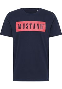 Mustang - 2PAK MUSTANG STYLE ALEX C / ALINA C LOGO TEE MĘSKI/DAMSKI T-SHIRT KOSZULKA NADRUK LOGO BLUE NIGHTS 1013223 4085. Okazja: na co dzień. Materiał: bawełna, jeans. Wzór: nadruk. Styl: sportowy, casual, elegancki, klasyczny #4