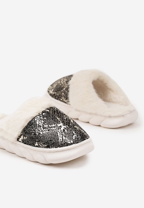 Born2be - Czarne Metaliczne Kapcie Vices z Futerkiem na Piankowej Podeszwie Eleasmina. Okazja: do domu, na co dzień. Zapięcie: bez zapięcia. Kolor: czarny. Materiał: futro. Styl: casual, elegancki