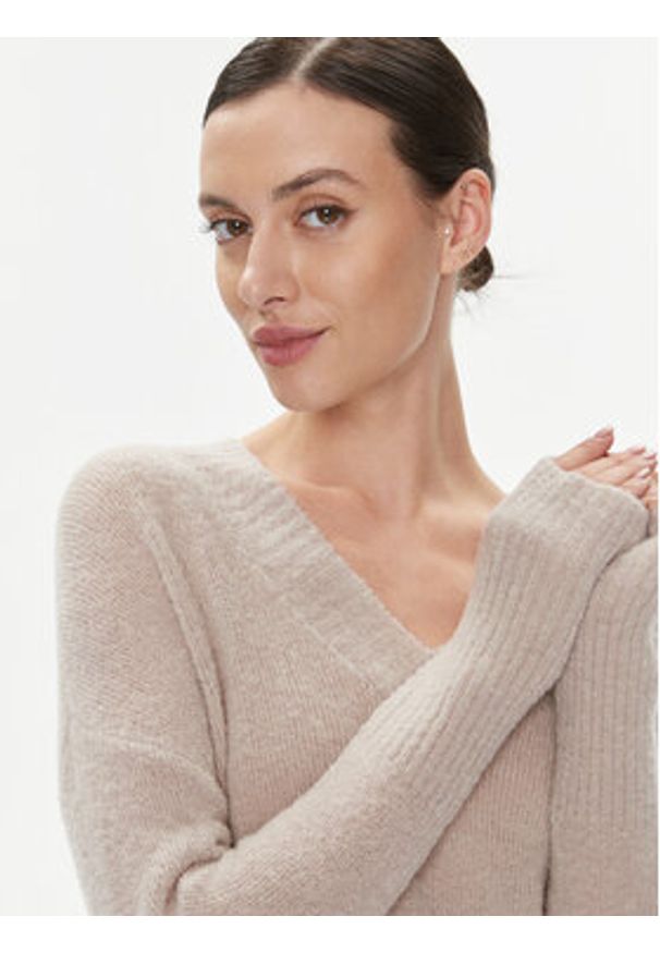 Marella Sweter Nimbe 2339460739200 Beżowy Regular Fit. Kolor: beżowy. Materiał: syntetyk