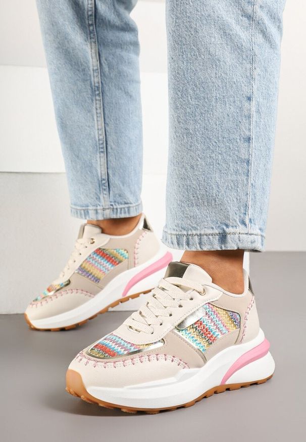 Renee - Beżowo-Różowe Sneakersy na Platformie ze Wstawkami z Plecionki Ninatia. Okazja: na co dzień. Kolor: beżowy. Materiał: jeans. Obcas: na platformie. Wysokość obcasa: średni