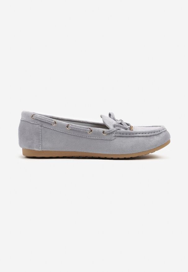 Renee - Niebieskie Mokasyny z Ekozamszu Zdobione Wiązaniem z Kokardą Sonilora. Okazja: na co dzień. Kolor: niebieski. Materiał: jeans. Wzór: aplikacja. Obcas: na obcasie. Styl: casual, elegancki. Wysokość obcasa: niski