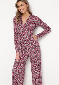 Born2be - Fuksjowy Wzorzysty Kombinezon z Długim Rękawem i Szerokimi Spodniami z Wiązaniem w Pasie Vilati. Kolor: różowy. Długość rękawa: długi rękaw. Długość: długie. Wzór: geometria. Styl: elegancki #6