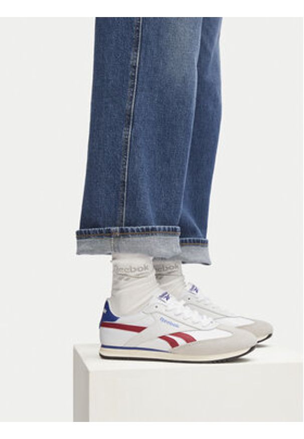 Reebok Sneakersy FIORI AR30309WWDR Biały. Kolor: biały. Materiał: materiał
