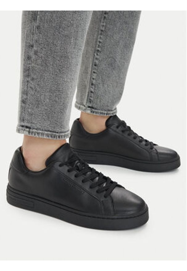 Armani Exchange Sneakersy XM000141 AF11912 UC001 Czarny. Kolor: czarny. Materiał: skóra