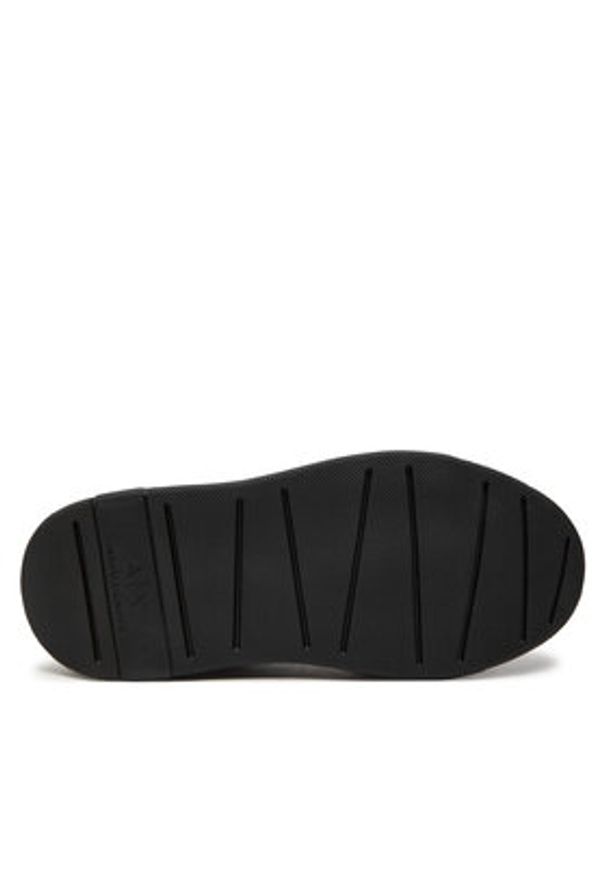 Armani Exchange Sneakersy XUX193 XV908 K001 Czarny. Kolor: czarny. Materiał: materiał