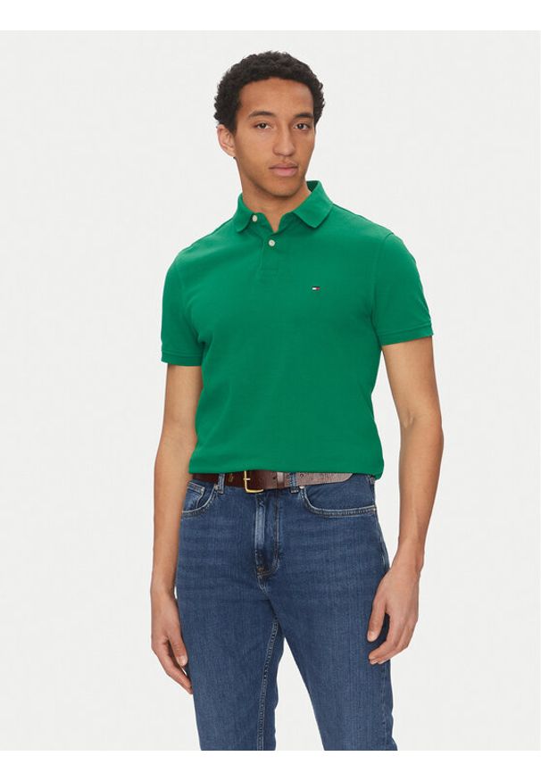 TOMMY HILFIGER - Tommy Hilfiger Polo 1985 MW0MW17770 Zielony Regular Fit. Typ kołnierza: polo. Kolor: zielony. Materiał: bawełna