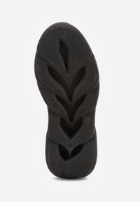 Born2be - Czarne Siateczkowe Buty Sportowe Sneakersy na Grubej Tłoczonej Podeszwie Telarienna. Okazja: na co dzień. Zapięcie: sznurówki. Kolor: czarny. Materiał: jeans. Obcas: na platformie #4