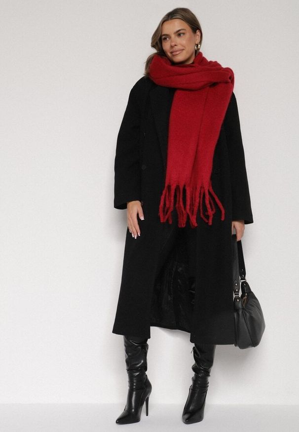 Born2be - Bordowy Szalik z Ozdobnymi Frędzlami Esariana. Okazja: na co dzień. Kolor: czerwony. Wzór: aplikacja. Styl: klasyczny, casual