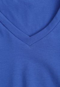 Born2be - Niebieska Koszulka T-shirt z Bawełny z Dekoltem w Serek Rionisse. Okazja: do pracy, do domu. Typ kołnierza: dekolt w serek. Kolor: niebieski. Materiał: bawełna. Styl: elegancki, klasyczny #5