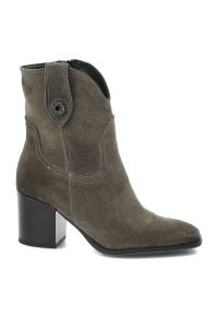 Zielone Botki Karino Modne Obuwie Jesienne. Kolor: zielony. Materiał: jeans, welur, zamsz, materiał. Sezon: jesień. Obcas: na obcasie. Styl: elegancki. Wysokość obcasa: średni #4