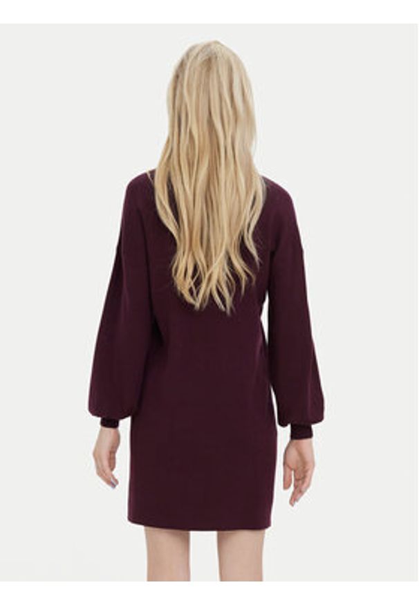Vero Moda Sukienka dzianinowa Nancy 10249116 Fioletowy Loose Fit. Kolor: fioletowy. Materiał: syntetyk