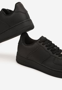 Born2be - Czarne Buty Sportowe Sneakersy ze Skóry Naturalnej z Perforacją Solnelisse. Okazja: na co dzień. Kolor: czarny. Materiał: skóra #3