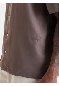 Calvin Klein Koszula LV04LF114G Brązowy Relaxed Fit. Kolor: brązowy. Materiał: syntetyk #3