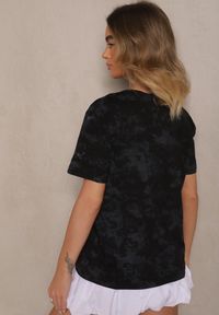 Renee - Czarny T-shirt z Bawełny z Motylkami Tenelesa. Okazja: na co dzień. Kolor: czarny. Materiał: bawełna. Sezon: wiosna. Styl: klasyczny, elegancki, casual #5