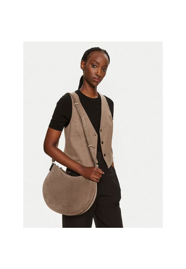 Torebka Coccinelle. Kolor: brązowy