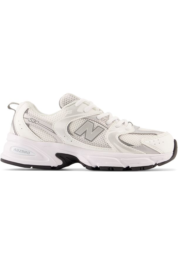Buty dziecięce New Balance GR530AD – białe. Okazja: na co dzień, na uczelnię. Kolor: biały. Materiał: syntetyk, guma, materiał. Szerokość cholewki: normalna