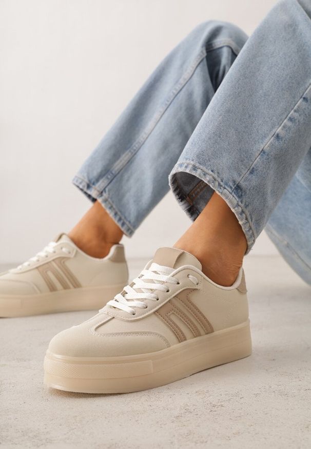 Renee - Beżowe Sneakersy w Stylu Klasycznych Tenisówek na Grubej Podeszwie Yenoinne. Kolor: beżowy