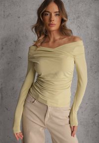 Renee - Zielona Marszczona Bluzka z Bawełną i Dekoltem w Łódkę Orinlia. Typ kołnierza: dekolt w łódkę. Kolor: zielony. Materiał: bawełna. Styl: elegancki #5