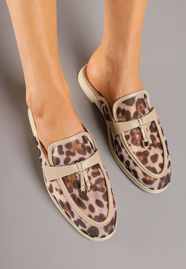 Renee - Panterkowe Transparentne Klapki Mule z Siateczki Zdobione Zawieszką Telianne. Okazja: na co dzień. Wzór: aplikacja. Sezon: lato. Styl: elegancki, casual