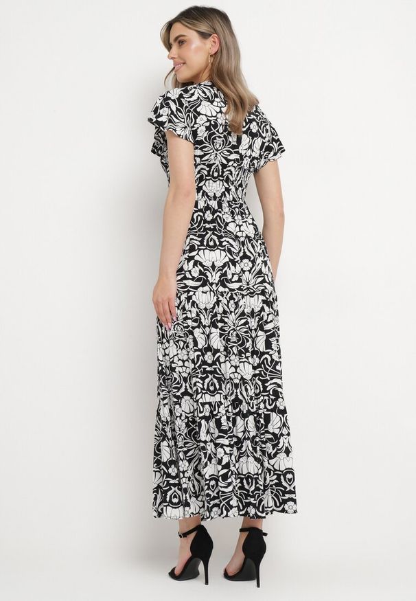 Born2be - Czarna Rozkloszowana Sukienka Maxi z Luźnym Rękawem w Kwiatowy Print Oxeria. Kolor: czarny. Wzór: kwiaty, nadruk. Sezon: lato. Typ sukienki: rozkloszowane. Długość: maxi