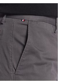 TOMMY HILFIGER - Tommy Hilfiger Chinosy Core Denton MW0MW28884 Szary Straight Fit. Kolor: szary. Materiał: bawełna #3