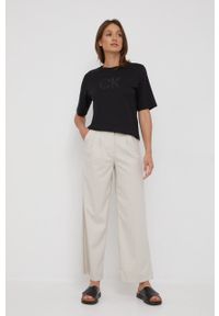 Calvin Klein t-shirt damski kolor czarny. Kolor: czarny. Materiał: włókno, dzianina. Wzór: aplikacja #4
