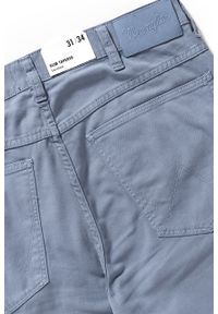 Wrangler - WRANGLER SPODNIE MĘSKIE LARSTON FLINTSTONE BLUE W18SHD13F. Materiał: materiał #8