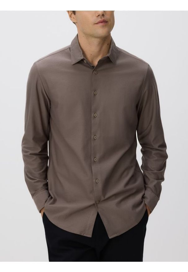 Reserved - Koszula slim fit z bawełną - beżowy. Kolor: beżowy. Materiał: bawełna