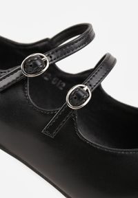 Born2be - Czarne Czółenka na Obcasie z Kwadratowym Noskiem Ozdobnymi Paskami Labirae. Okazja: na co dzień, do pracy, na spotkanie biznesowe. Zapięcie: pasek. Kolor: czarny. Wzór: paski. Obcas: na obcasie. Styl: casual, biznesowy, elegancki. Wysokość obcasa: średni #4