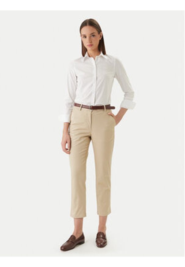 GANT - Gant Chinosy 4150380 Beżowy Slim Fit. Kolor: beżowy. Materiał: bawełna