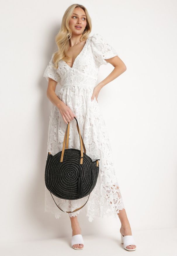 Born2be - Czarna Okrągła Torebka Typu Shopper z Plecionki z Dodatkowym Paskiem Enirta. Kolor: czarny. Sezon: lato. Styl: elegancki, casual